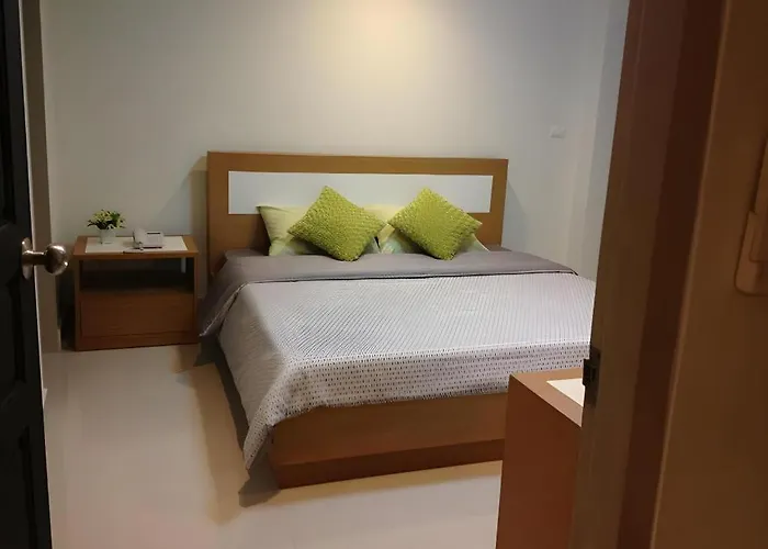 Ipremium Sukhumvit 81 Hotel